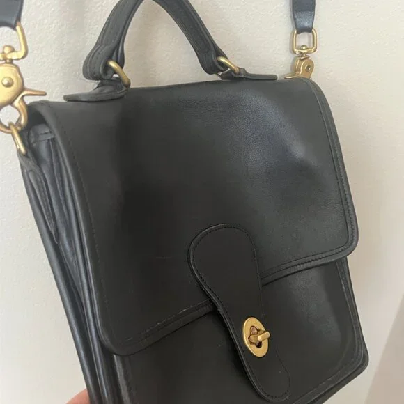 Coach  Crossbody Satchel Purse with turnlock - Picture 4 of 9